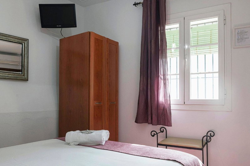 Hostal Colón Don Miguel, Cádiz, Spain