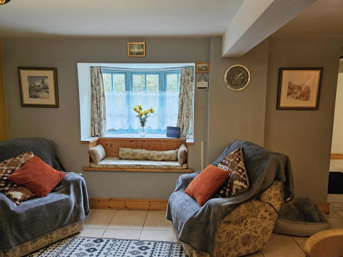 Rose Cottage - Cosy cottage in Millers Dale, United Kingdom