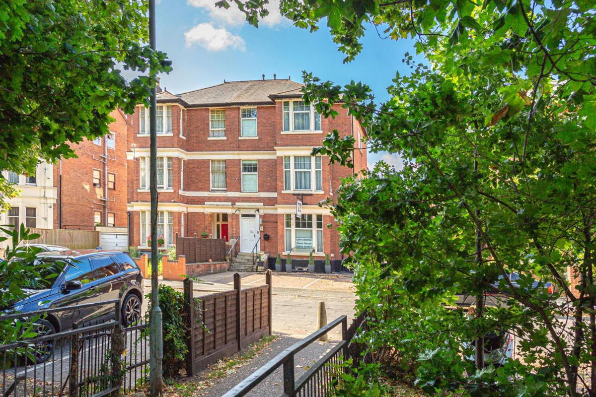 Hotel · City Centre Guest House - Gloucester Park, Gloucester