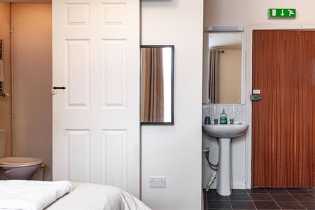City Centre Guest House - Gloucester Park, Gloucester, United Kingdom