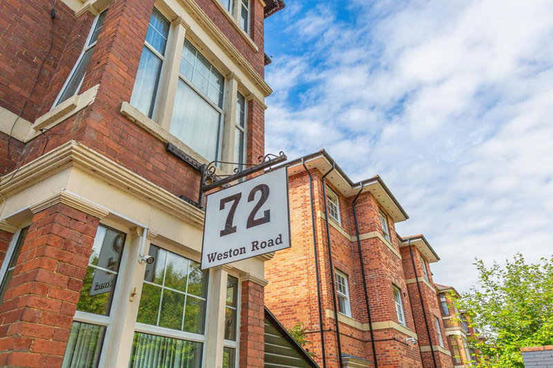 City Centre Guest House - Gloucester Park, Gloucester, United Kingdom