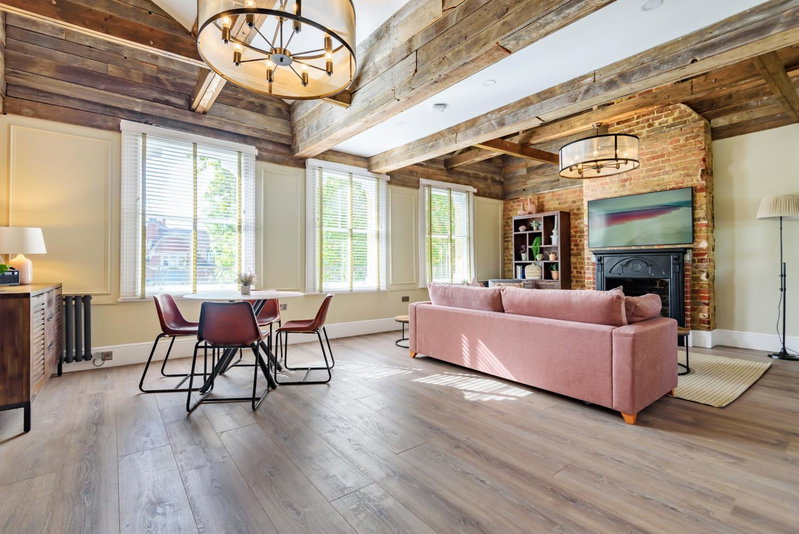 Oak & Poppy Apartments, London, United Kingdom