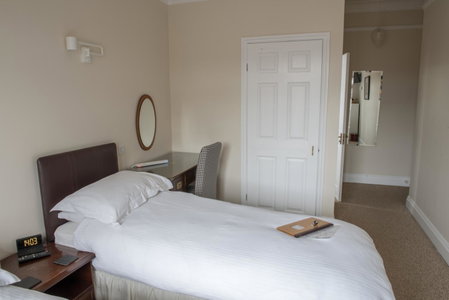 Toothbrush Rooms at Lattice Lodge - Guest Kitchen & EV Recharging, Ipswich, United Kingdom