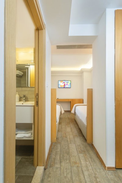 MB City Hotel, Izmir, Turkey