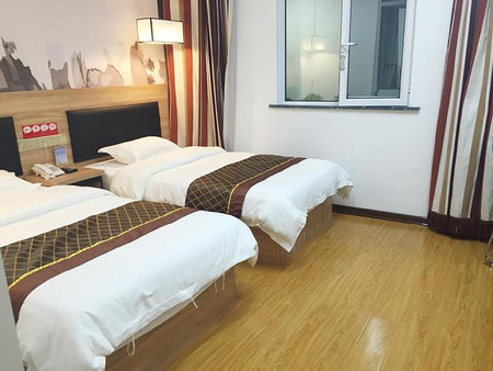 Thank Inn Chain Hotel Hebei Chengde Shuangluan District Central Avenue, Chengde, China