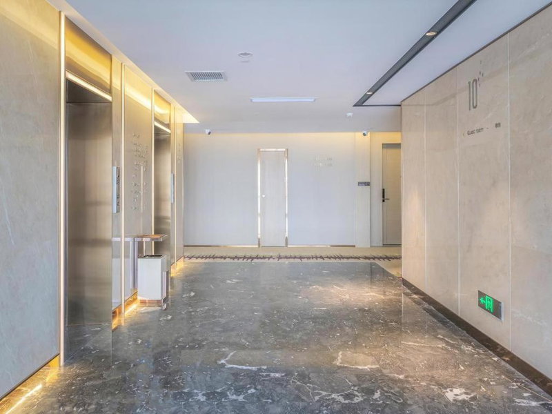 Lavande Hotel Dongguan City Hall Guomao, Dongguan, China