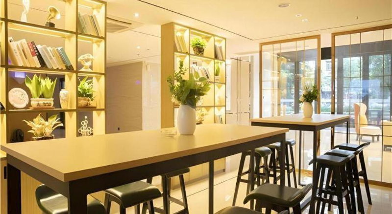 City Comfort Inn Zhanjiang Suixi Quanfeng Plaza, Zhanjiang, China