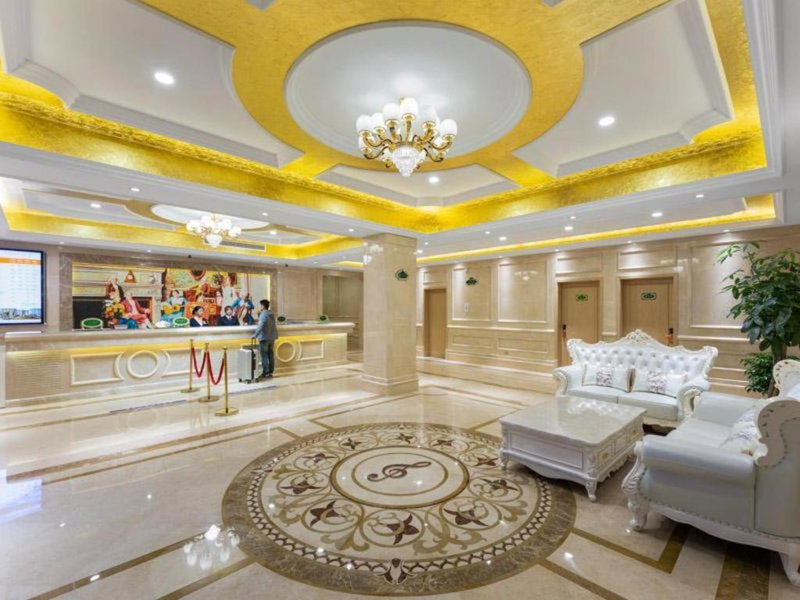 Vienna Hotel Wuhan Guobo Jiangang Metro Station, Wuhan, China