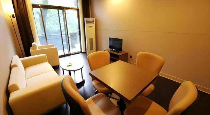 Jinjiang Inn select Lushan Scenic Xiangshan Road Yunzhong Hotel, Jiujiang, China