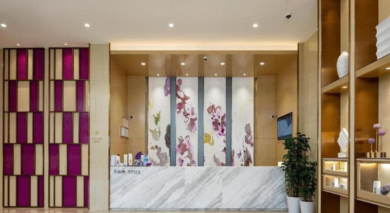 Lavande Hotel Shanwei Haifeng Fenghuang New City Tianhong Plaza, Haifeng, China