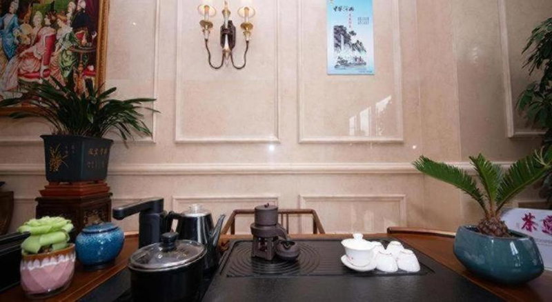 Vienna Hotel Xuzhou Junsheng Plaza Benteng Avenue Metro Station, Xuzhou, China