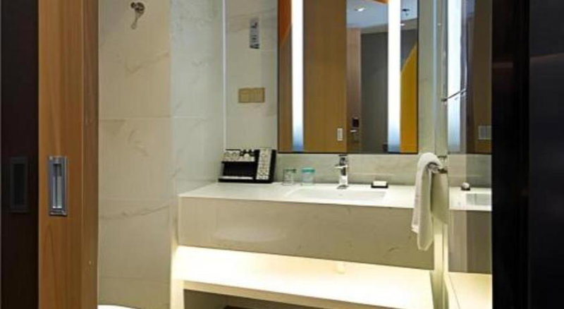 Borrman Hotel Jingzhou Jiangjin West Road Wanda Plaza Fantawild, Ts'ao-shih, China