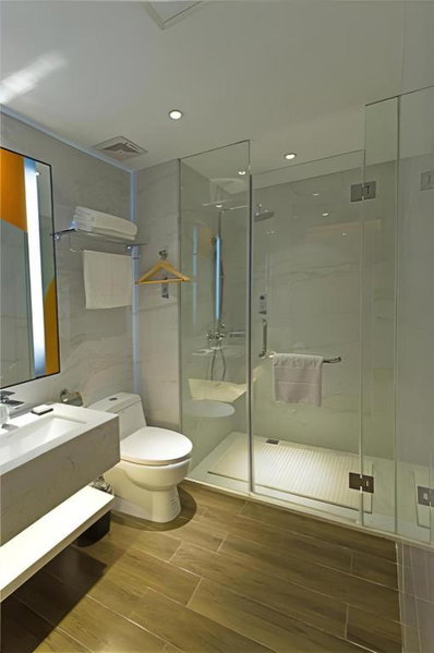 Borrman Hotel Jingzhou Jiangjin West Road Wanda Plaza Fantawild, Ts'ao-shih, China