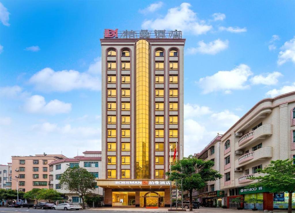 Hotel · Borrman Hotel Zhanjiang Jinshawan Chikan Republic of China Style Street, Tchia-k'am