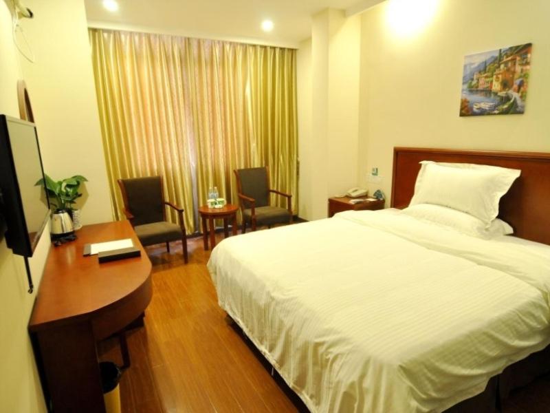 GreenTree Inn ShangHai South JiangYang Road South ChangJiang Road Express Hotel, Baoshan, China