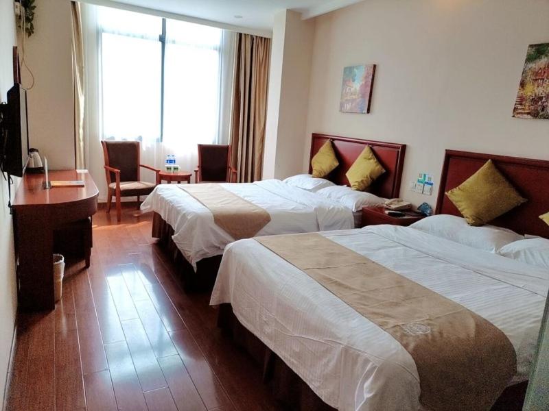 GreenTree Inn ShangHai South JiangYang Road South ChangJiang Road Express Hotel, Baoshan, China