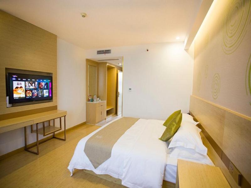 GreenTree Inn Suzhou Caohu Industrial Park Express Hotel, Suzhou, China