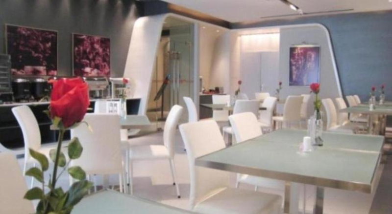 Jinjiang Inn Zhengzhou Railway Station Erqi Square Metro Station, Zhengzhou, China