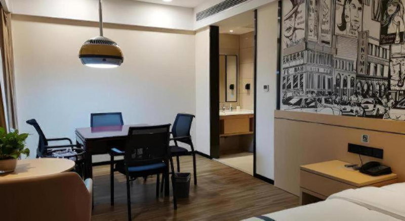 City Comfort Inn Jingzhou Fantawild Shashi Middle School, Shashi, China