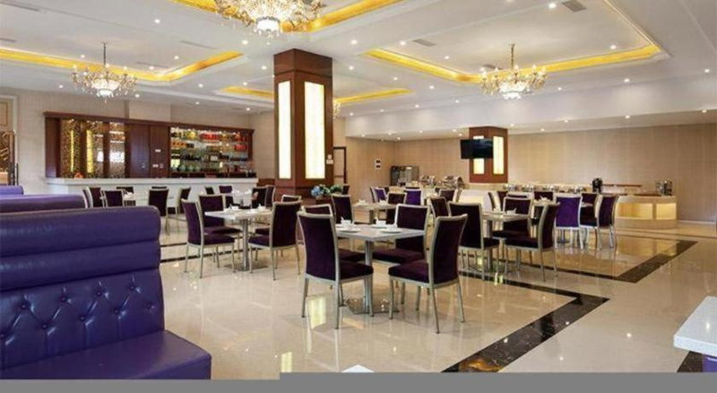 Vienna Hotel Guangzhou Huadu Sunac Cultural Tourism City Shiling, Huadu, China