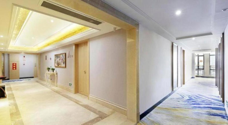 Vienna Hotel Jiangxi Shangrao High-Speed Railway Station, Shangrao, China