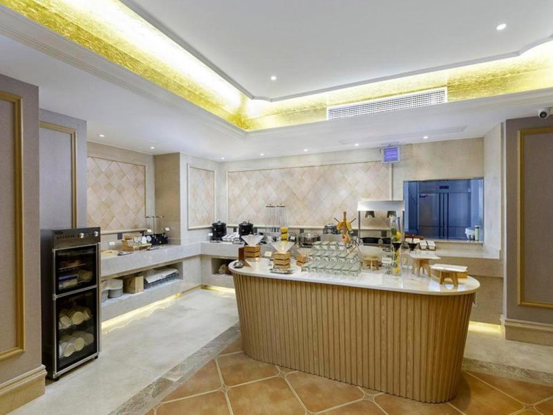 Vienna Hotel Jiangxi Shangrao High-Speed Railway Station, Shangrao, China