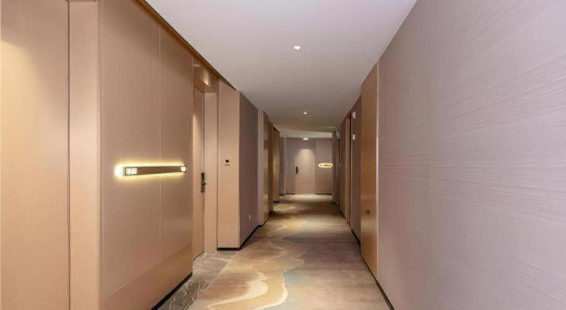 Echeng Hotel Nanning Huqiu Metro Station, Nanning, China