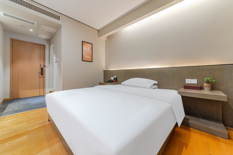 Chengdu Cosy Inn is 20 minutes away from Kuanzhai Alley and 30 minutes away from Shuangliu Airport, Chengdu, China