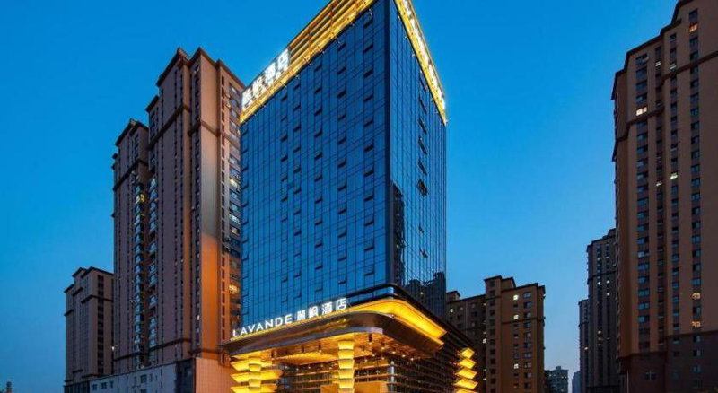 Lavande Hotel Anshan City Center, Anshan, China