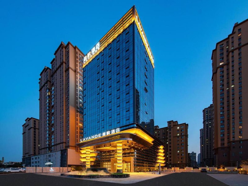 Lavande Hotel Anshan City Center, Anshan, China