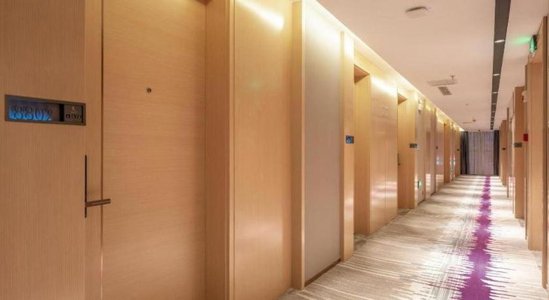 Lavande Hotel Anshan City Center, Anshan, China
