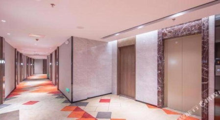 Borrman Hotel Hezhou High Speed Railway Station Guangming Avenue, Hezhou, China