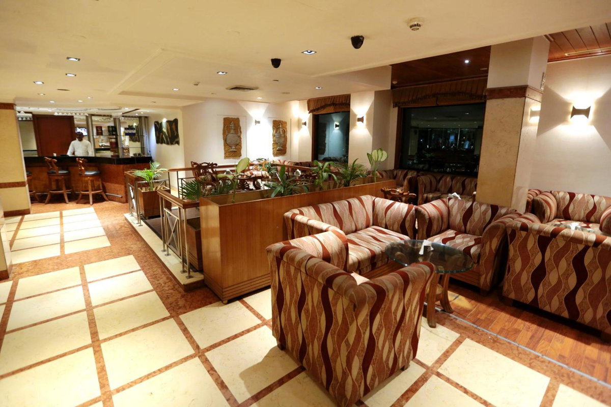 Hotel · Hotel Meraden Grand, Varanasi