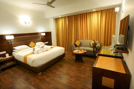 Hotel Meraden Grand, Varanasi, India