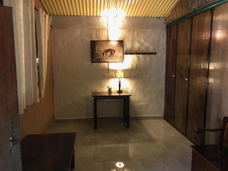 Kamp Kamouflage Kanha, Kānha, India