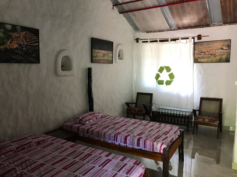 Kamp Kamouflage Kanha, Kānha, India