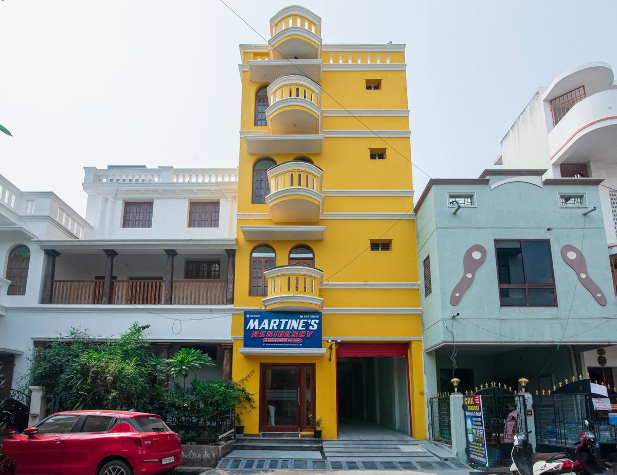 FabHotel Martine Residency - 5 min from Rock Beach, India
