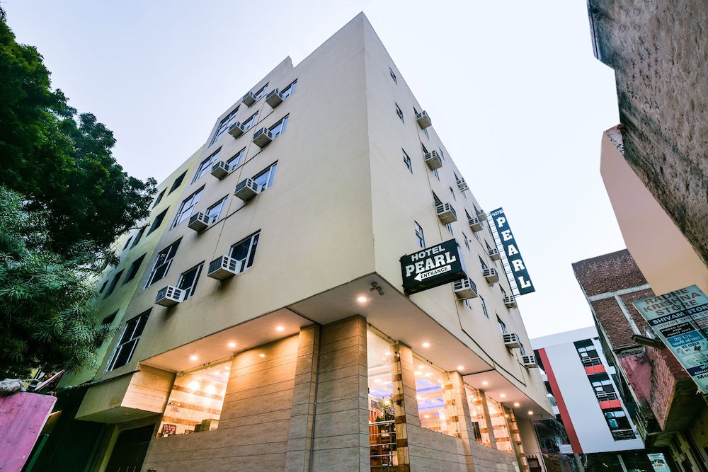 Hotel · Hotel Pearl Mahipalpur Delhi Airport, New Delhi