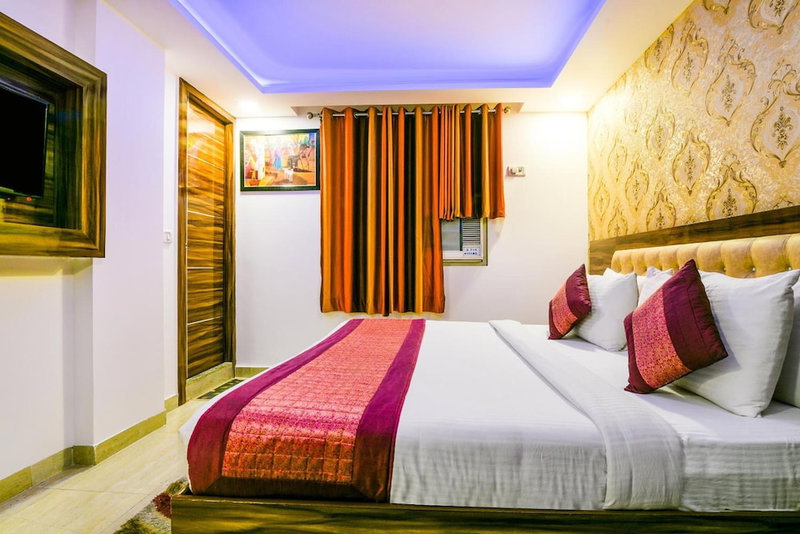Hotel Pearl Mahipalpur Delhi Airport, New Delhi, India