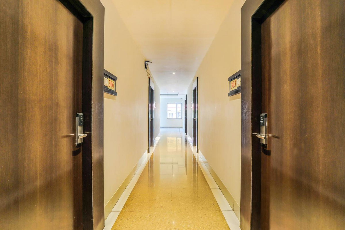 Hotel · FabHotel Rr Grand - Next To Trendset Mall, Vijayawāda