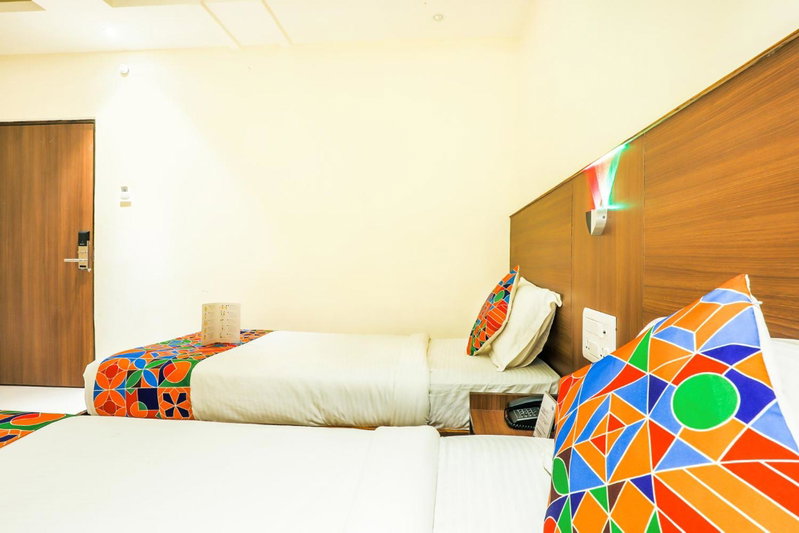 FabHotel Rr Grand - Next To Trendset Mall, Vijayawāda, India