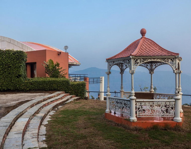 SaffronStays Aurelia, Panchgani - Balinese villa with breathtaking valley views, Panchgani, India