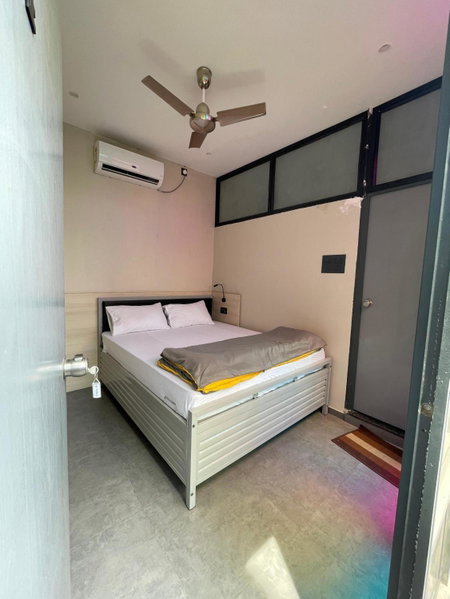 Coliwo Trois Hostel - Kharadi, Pune, India