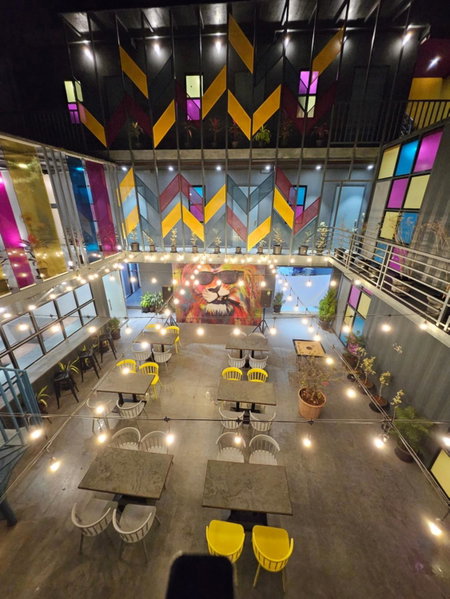 Coliwo Trois Hostel - Kharadi, Pune, India