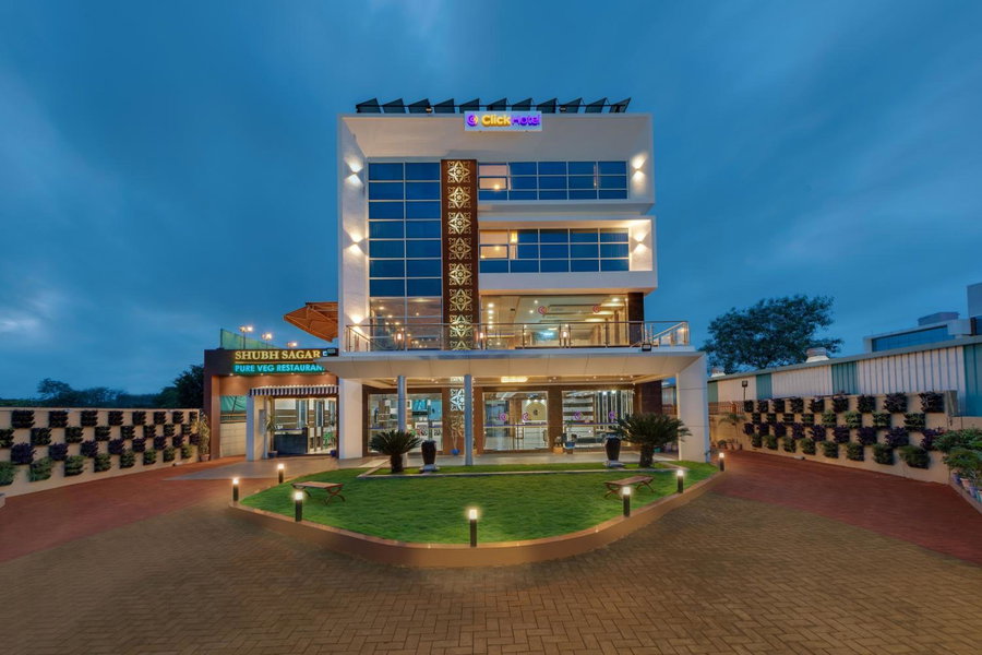 Click Hotel Sagar Plaza Chakan, Pune, Chakan, India