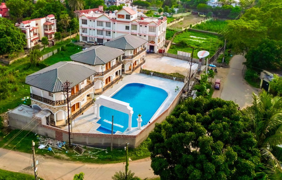 Dip Holidays Resort, Shānti Niketan, India