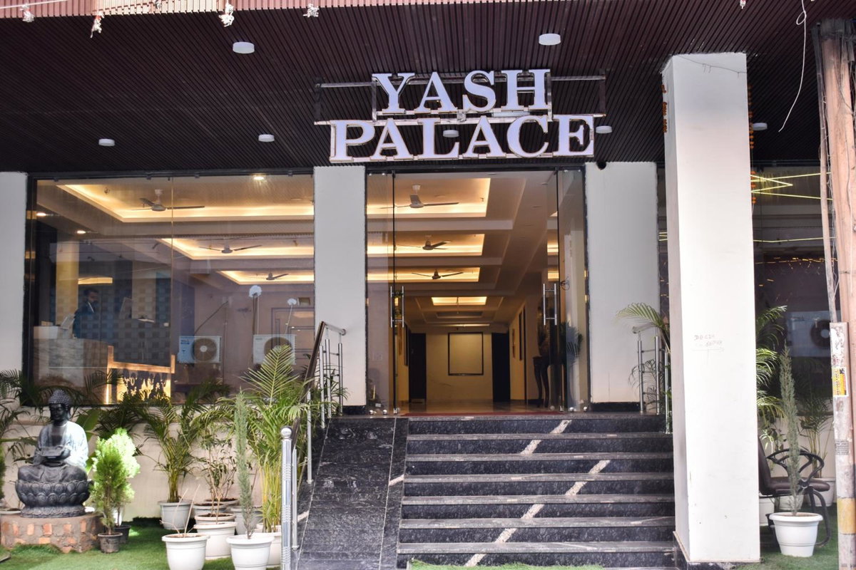 Hotel · Hotel Yash Palace Near IGI Airport, New Delhi