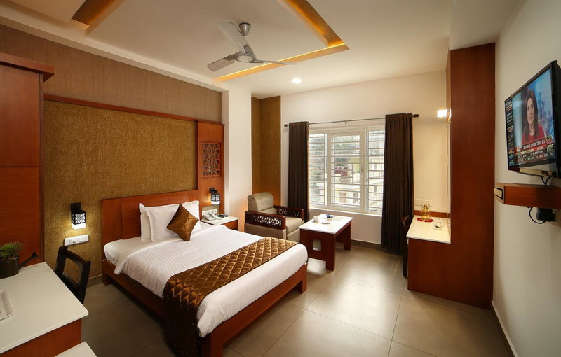 Kgees - Hill Town Hotel, Kattappana, India