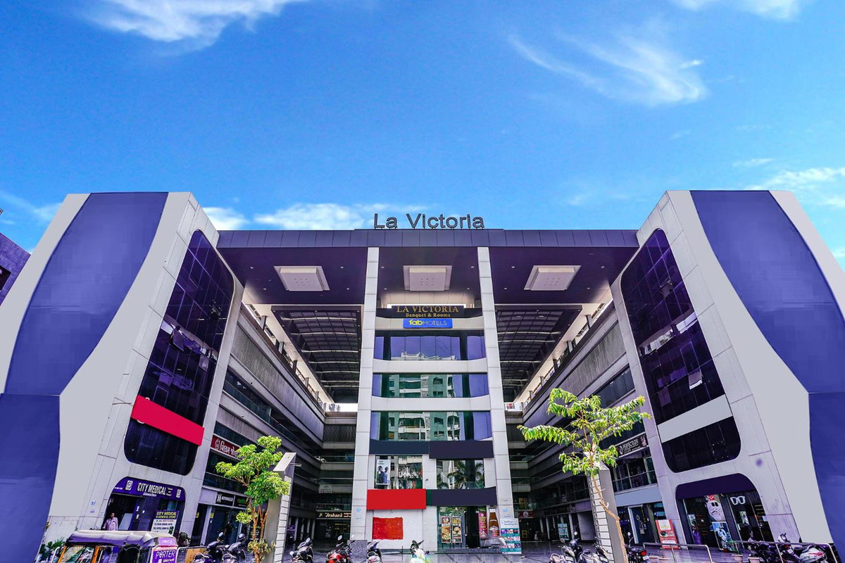 Hotel · FabHotel La Victoria - Galaxy Circle, Surat