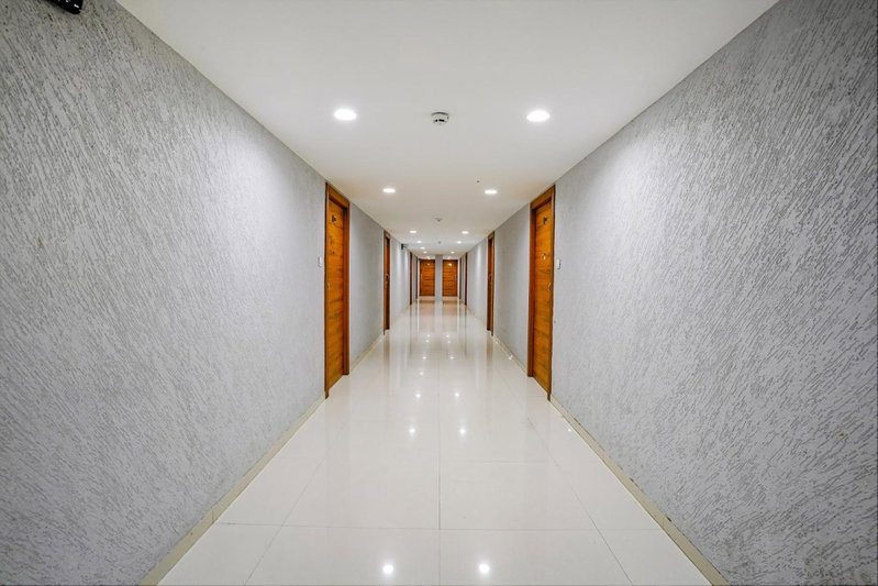 FabHotel La Victoria - Galaxy Circle, Surat, India